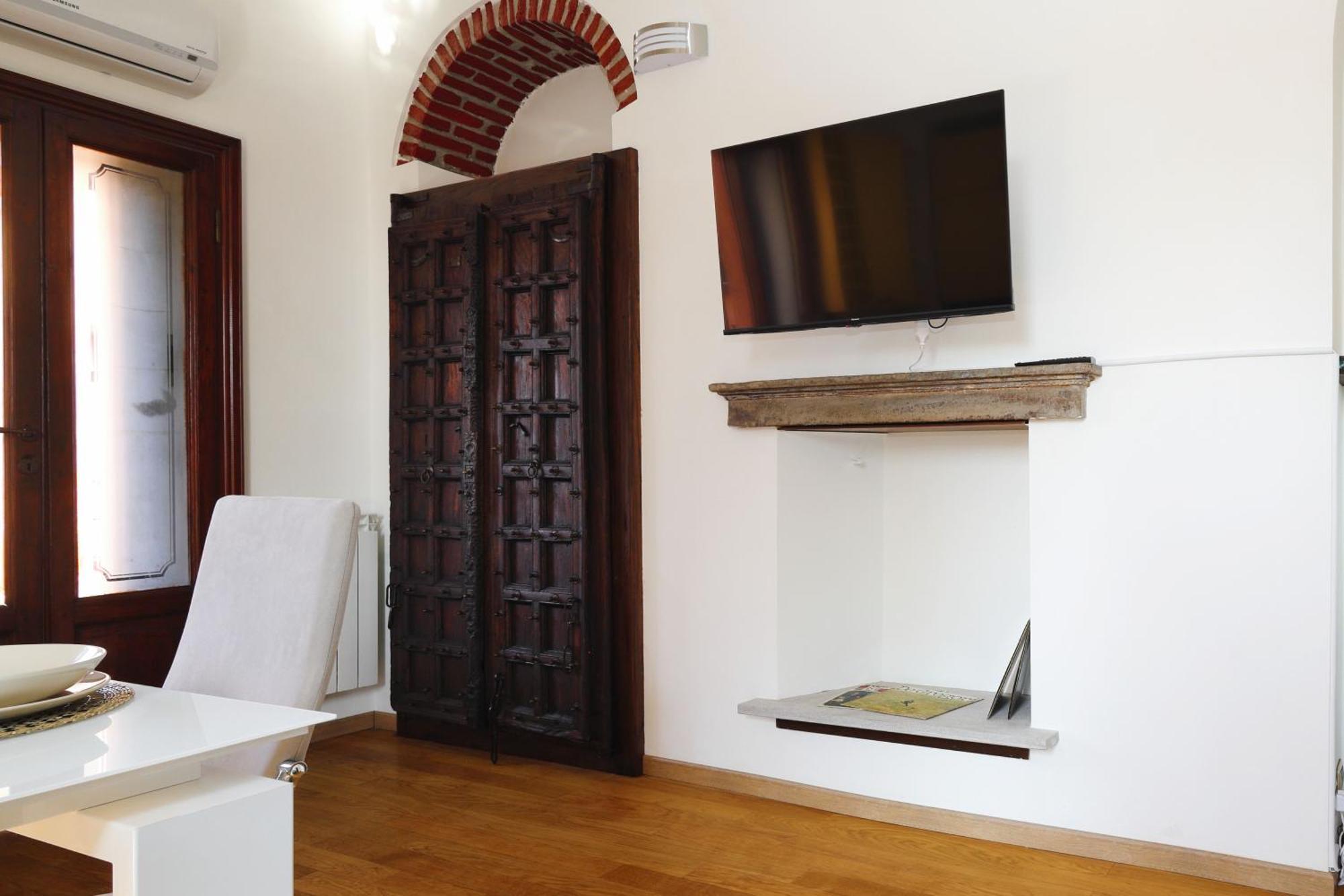 Appartement Navigli Tradizionale Con Giardino *